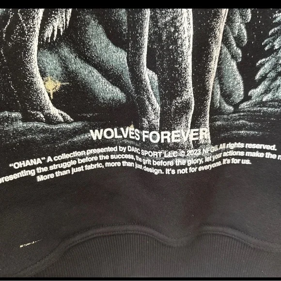 Darc Sport Wolves Club 2023 Ohana Tour 289/1000 Men's XL Hoodie Black EUC - Picture 9 of 9